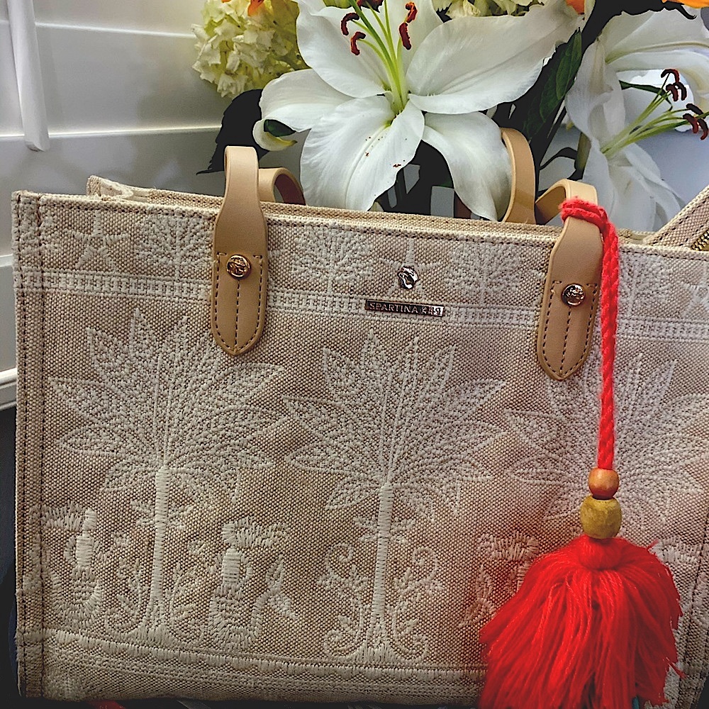 Spartina purse with inside pockets, zipper and Turquoise & Red tassel